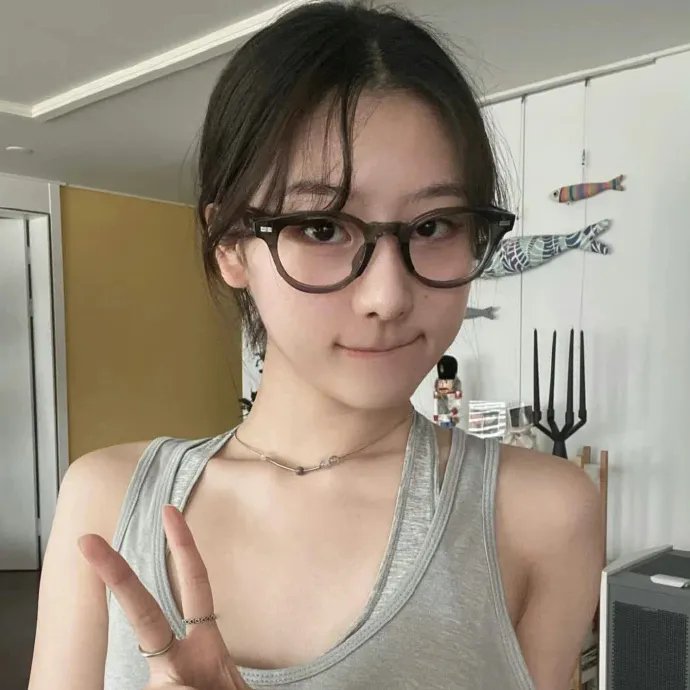 秋霞